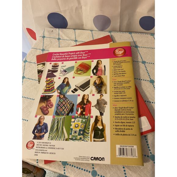 NWT Bundle of 2 Crochet Books Guides To Crocheting - Picture 5 of 6